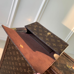 Louis Vuitton Lily Wallet On Chain