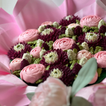 Букет цветочных капкейков хризантемы с пионами 19 шт