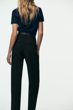 ZARA БРЮКИ С ЗАЩИПАМИ И РЕМНЕМ, ЧЕРНЫЙ