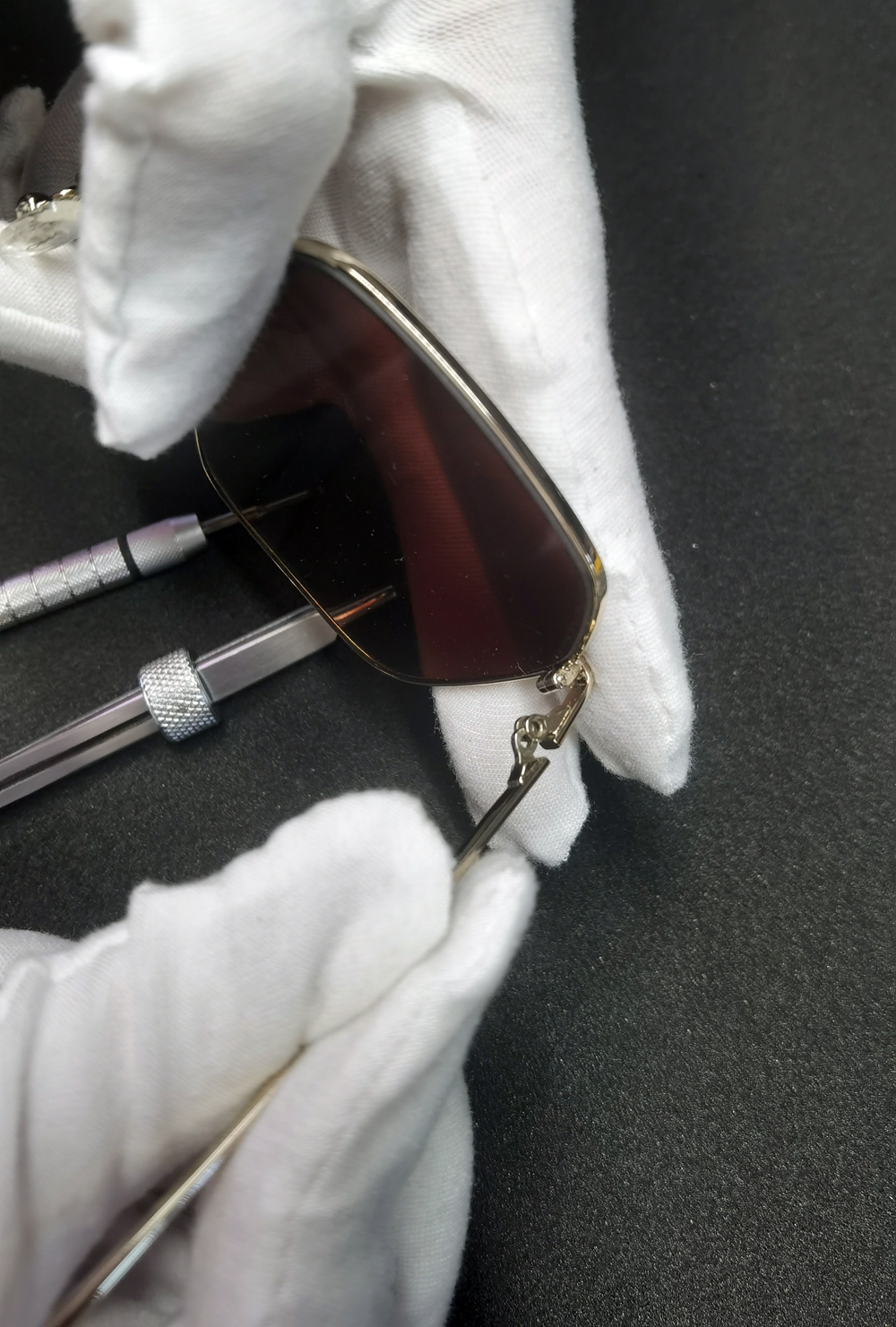 Замена заушника в некорригирующих очках