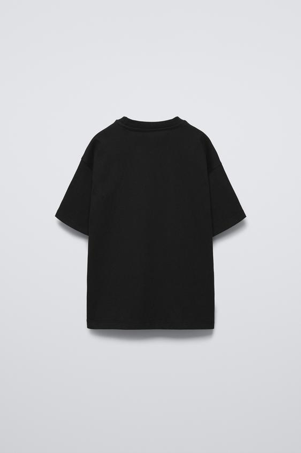 ZARA ОДНОТОННАЯ ФУТБОЛКА, ЧЕРНЫЙ