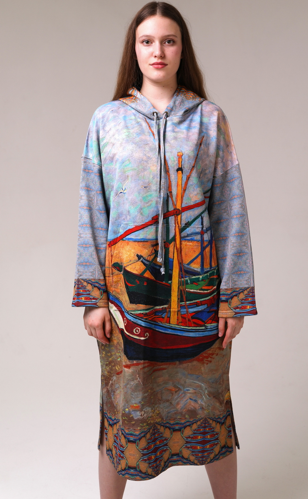 Платье с капюшоном "Рыбацкие лодки Ван Гога"