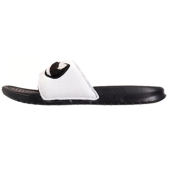 Nike Benassi