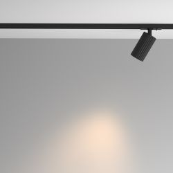 Трековый однофазный светильник Maytoni   TR218-1-GU10-BK