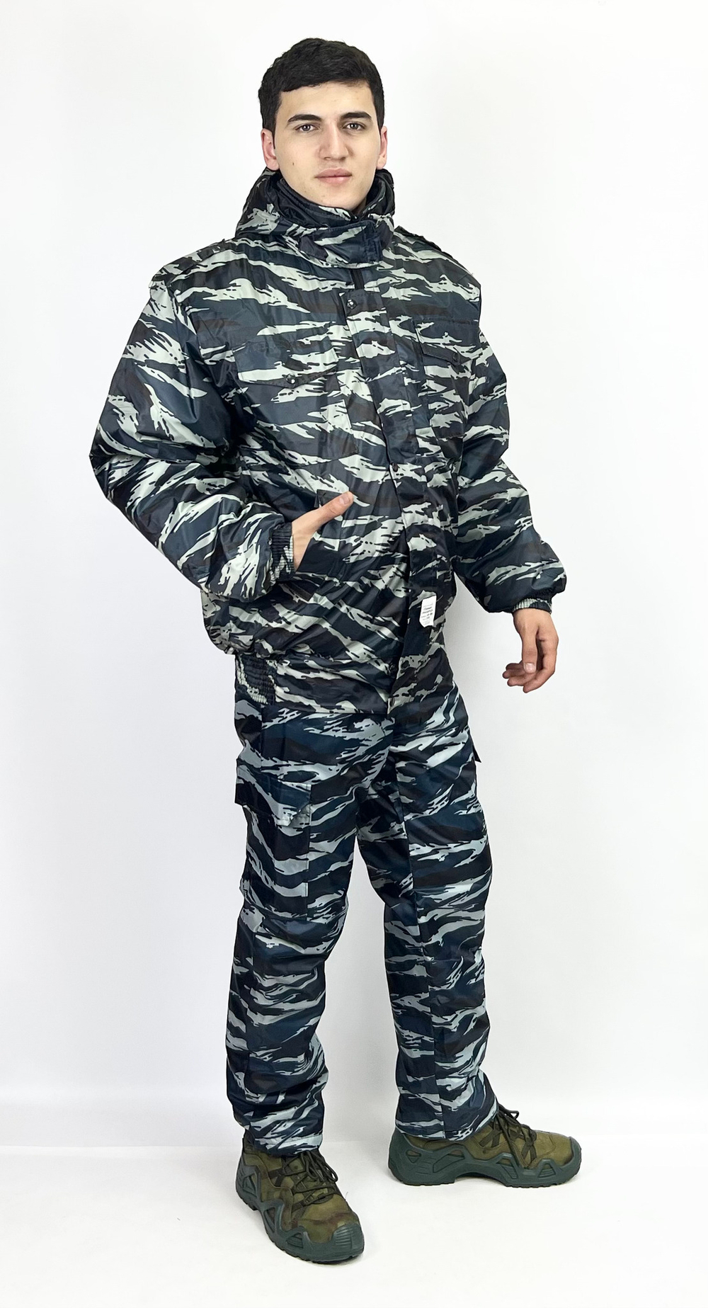 Костюм камуфляжный зимний