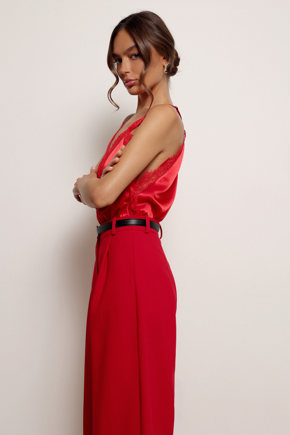 Брюки красные