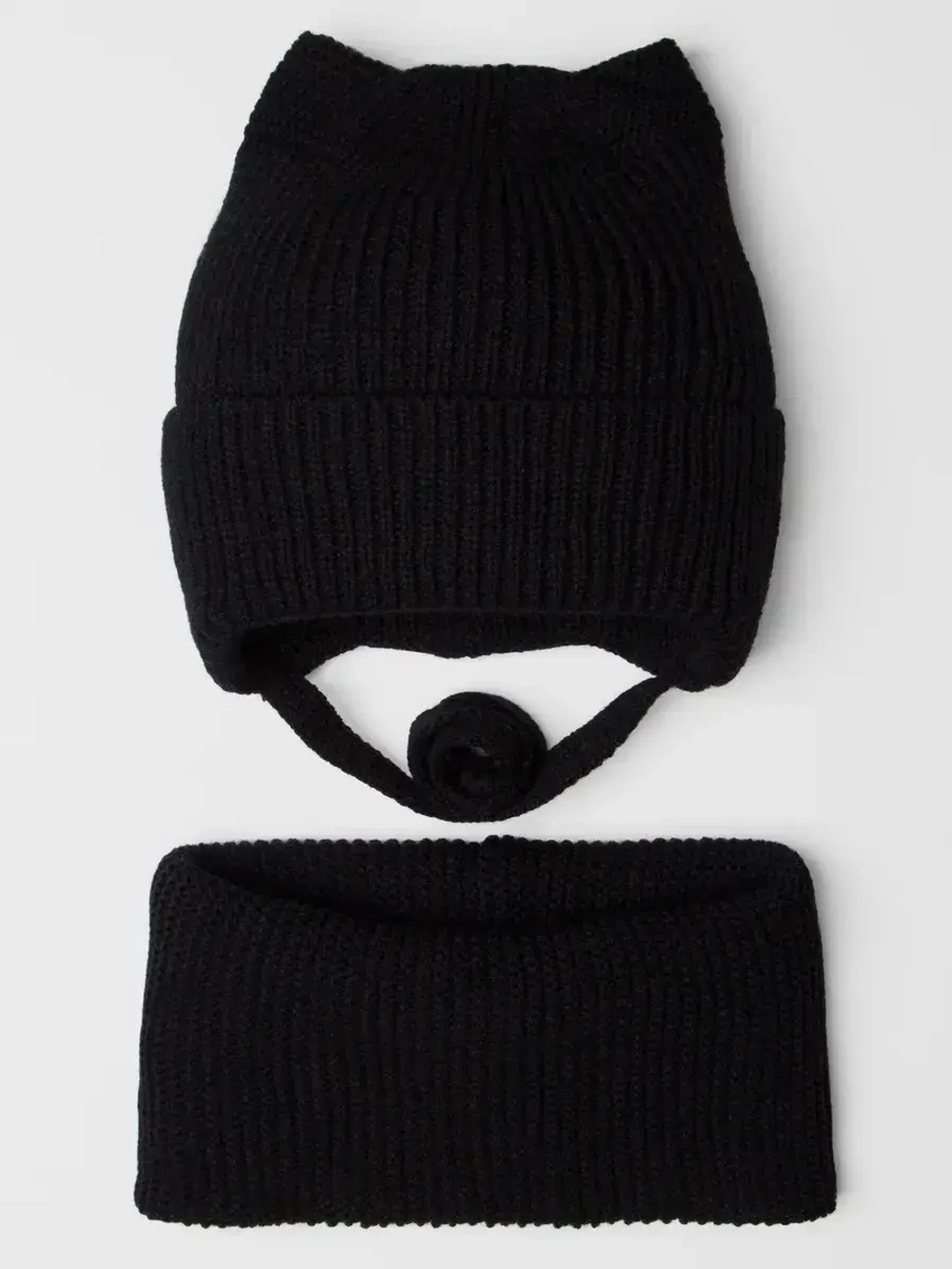 Шапка для девочки на осень с ушками