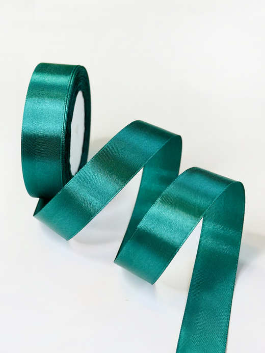 Атласная лента 25 мм (25 ярд)  цвет темно-зеленый