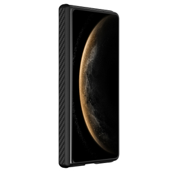 Чехол от Nillkin из арамидного карбона (кевлар) с поддержкой MagSafe для Huawei Mate X6, серия CarboProp Magnetic Case