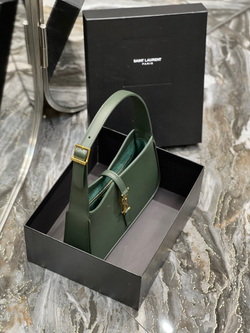 Saint Laurent Le 5 à 7 Hobo Bag