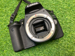 Canon 550D kit 18-55mm 3.5-5.6 IS (18.400 кадров)