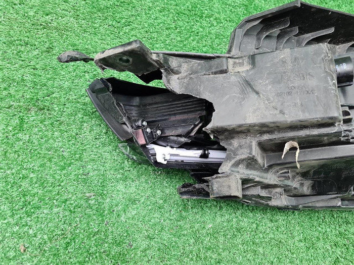 Битая Фара правая Kia K5 (2019-2023) LED