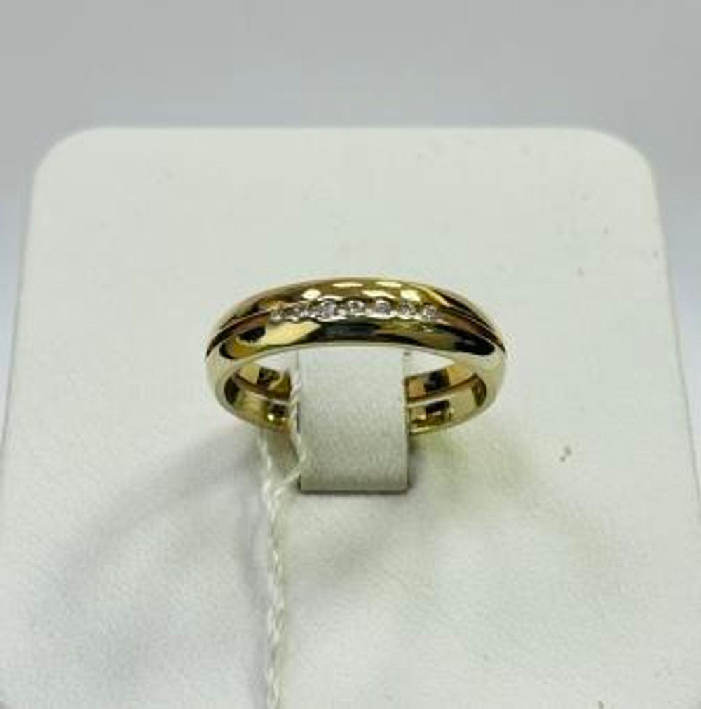 Кольцо из золота с бриллиантами