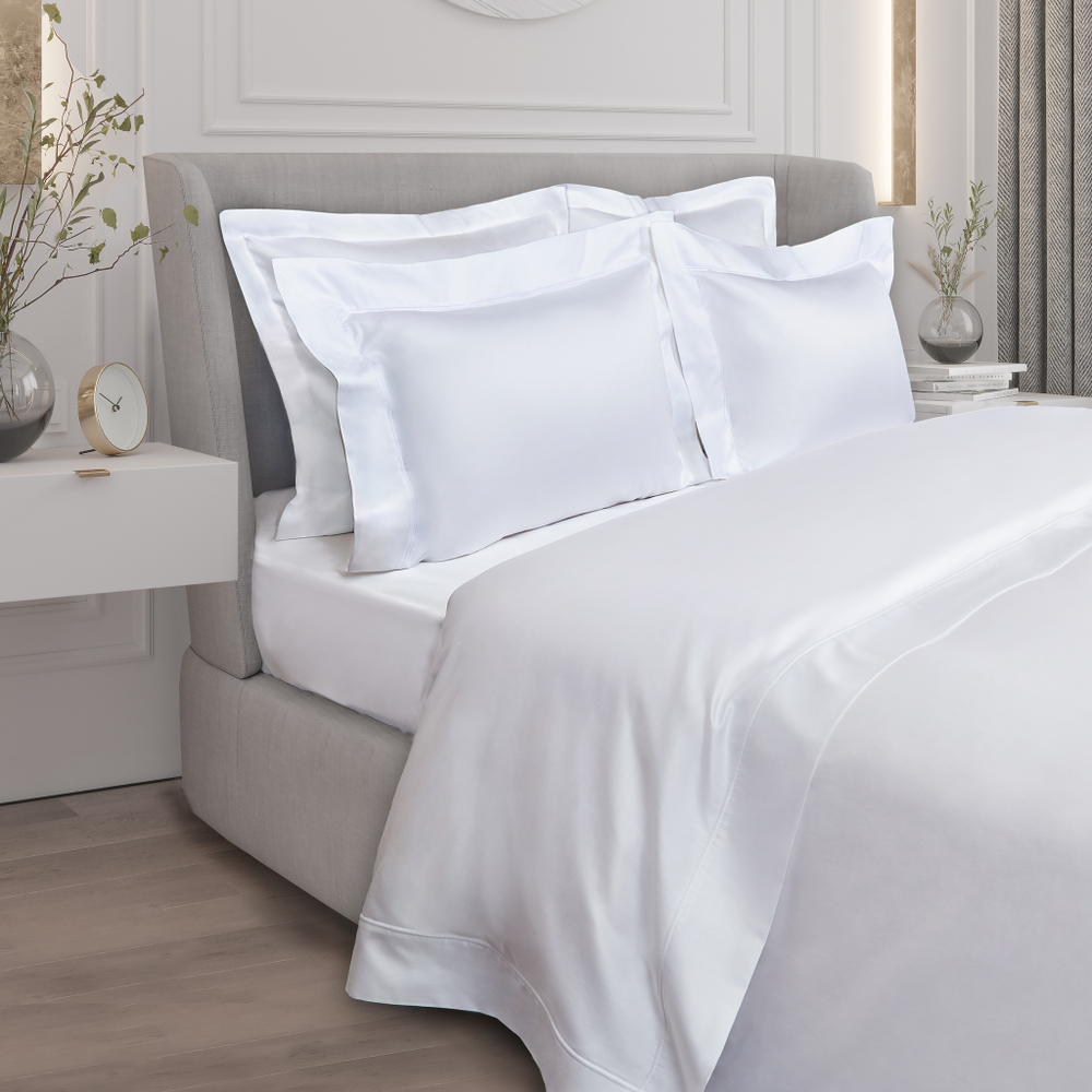 Постельное белье 2 спальное евро макси Сlaire Batiste Frau Diamante белое