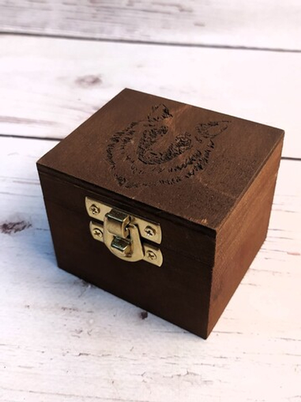 Музыкальная ЗАВОДНАЯ деревянная шкатулка-шарманка из массива ВОЛК гравировка с мелодией К ЭЛИЗЕ