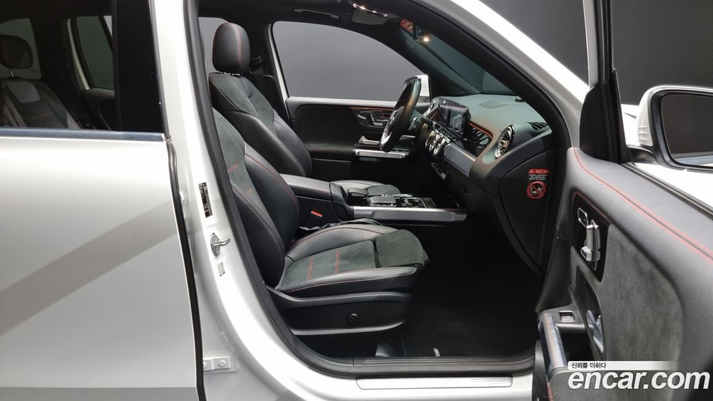 Mercedes-Benz GLB-Class X247 GLB250 4MATIC (03.2021)