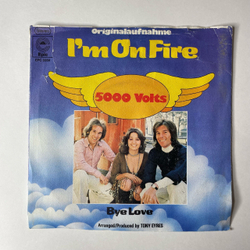 Винтажная виниловая пластинка 7 дюймов (маленькая пластинка) 5000 Volts I'm On Fire (Германия 1975)