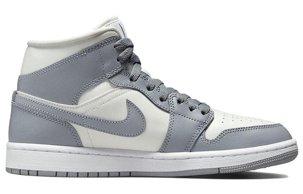 Air Jordan 1 Mid 'Stealth' Women's