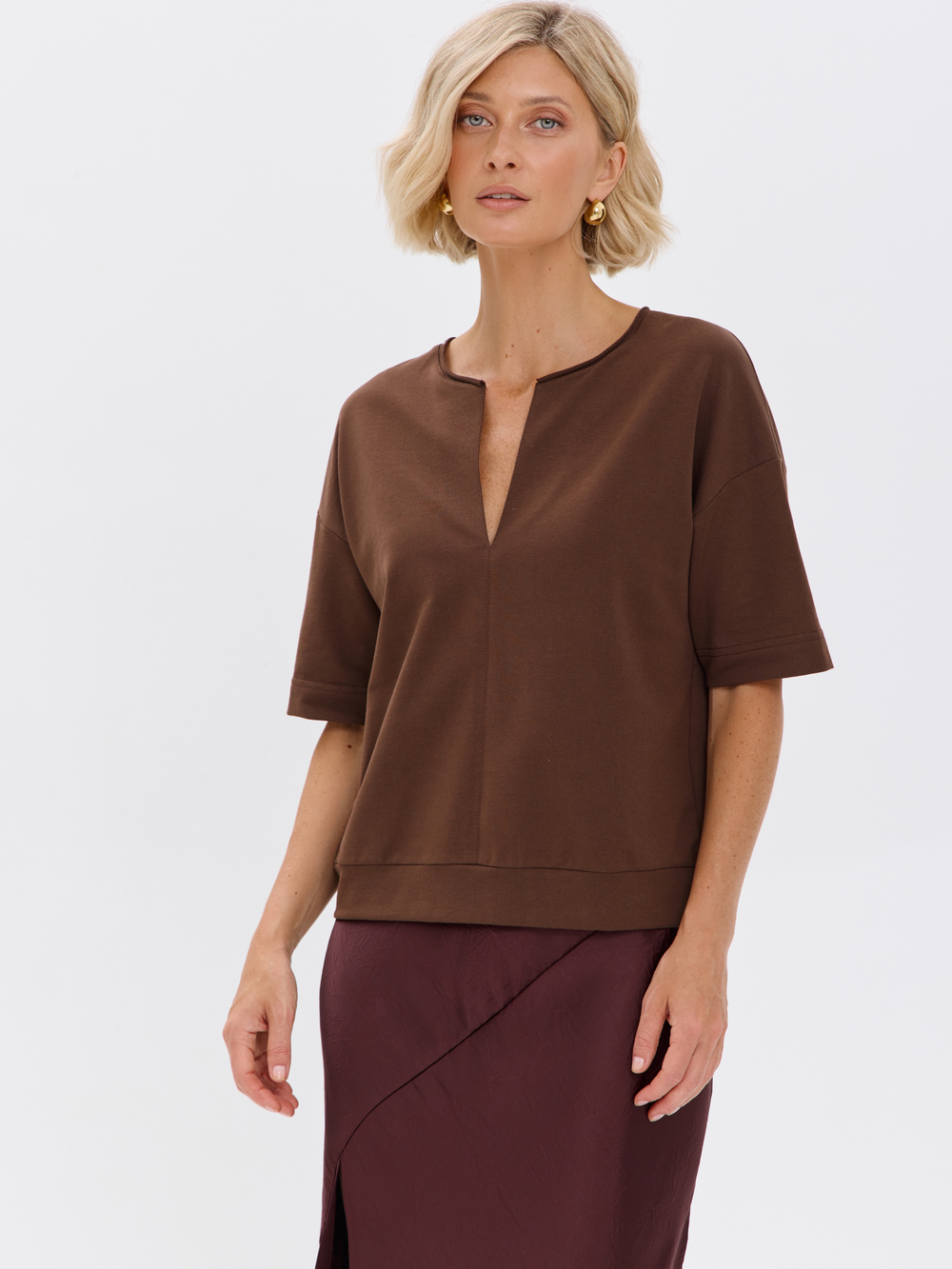 Плотная футболка из футера 2-нитки с V-вырезом HIGH TEMP