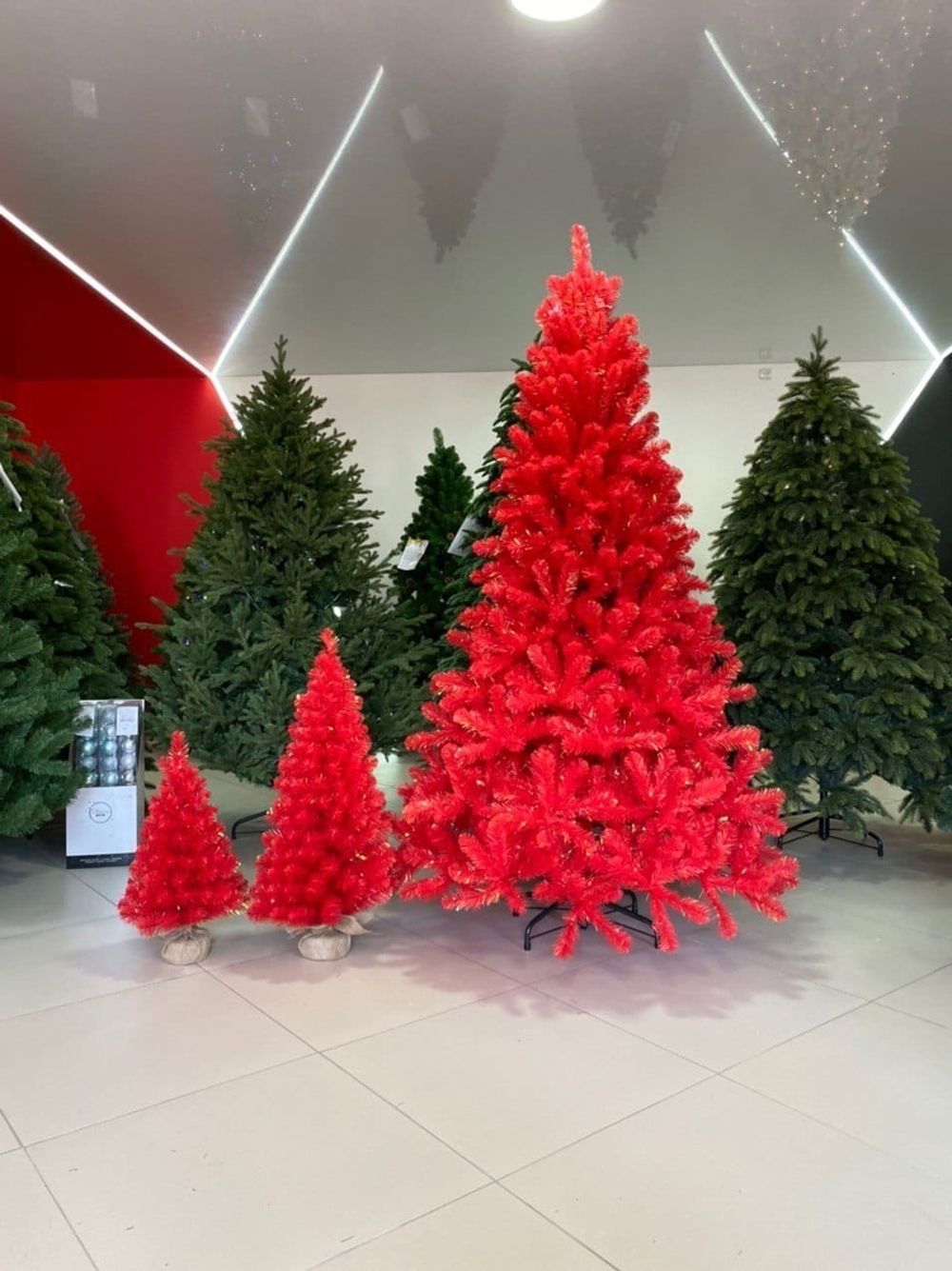 Искусственная красная елка «Искристая красная» (пвх) 210 см / 2.1 м