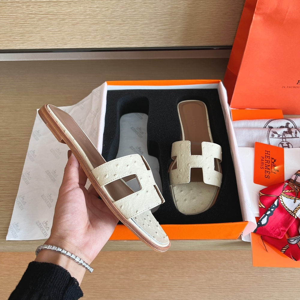 Hermes Oran Sandal