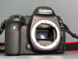 Canon 5D Mark IV Body 44.000 кадров
