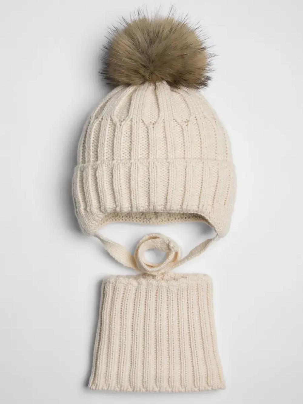 Шапка зимняя детская на завязках и снуд