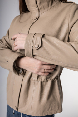 Куртка из натуральной кожи