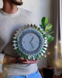 "Чудо света" Кварцевые настенные часы Mirror rays из дизайнерской коллекции Prestige