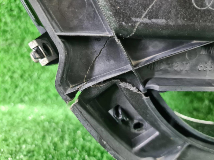 Решетка радиатора Audi A8 4 D5 (2017-2022)