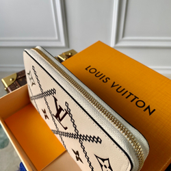 Louis Vuitton Zippy Wallet