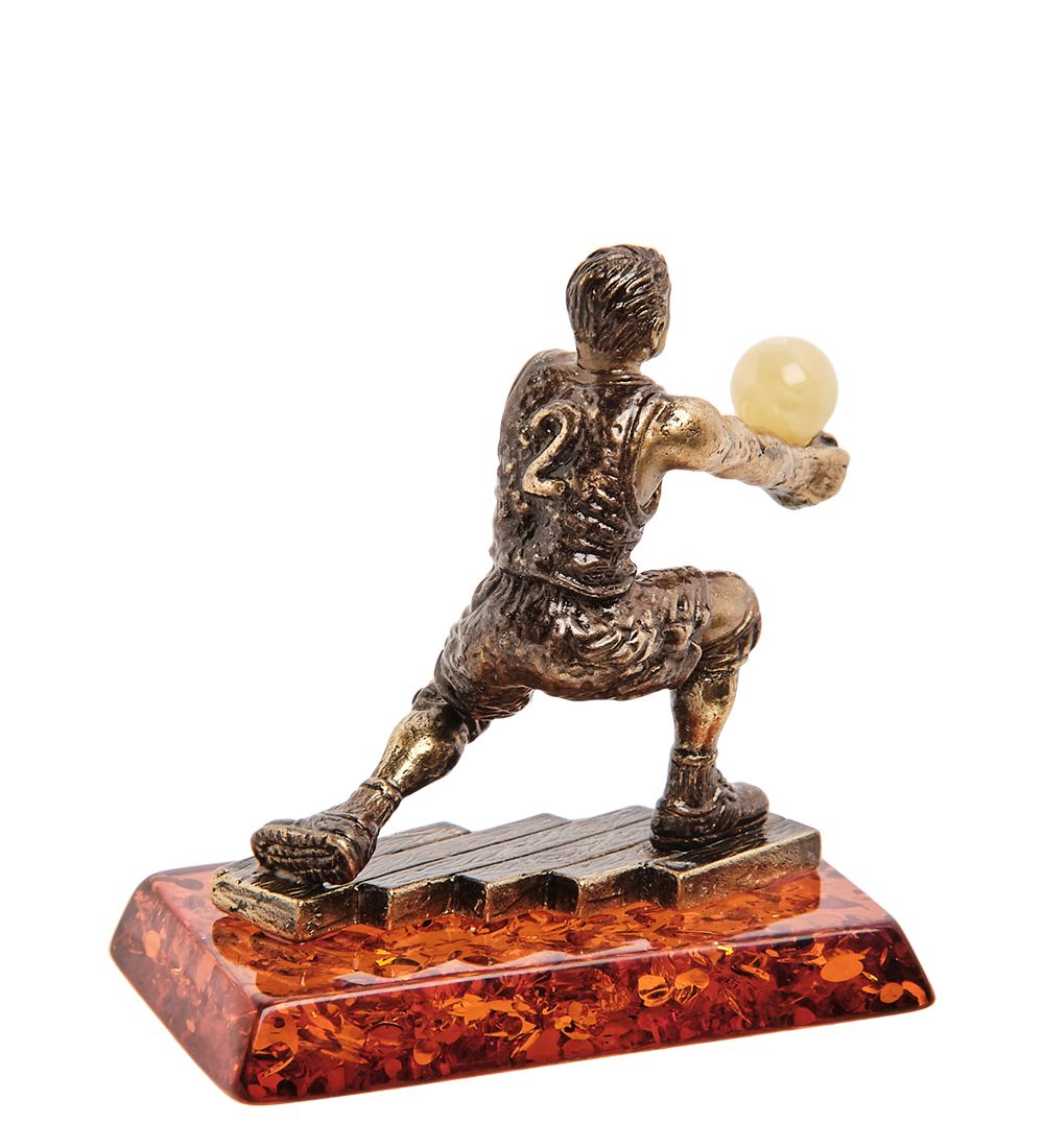Народные промыслы AM-3201 Фигурка «Волейболист» (латунь, янтарь)