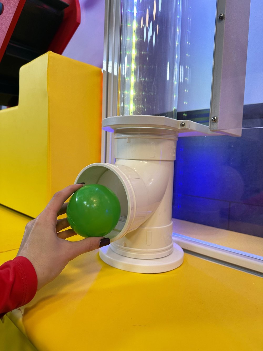 Интерактивная стена с пневмолабиринтом "Воздушное Приключение"