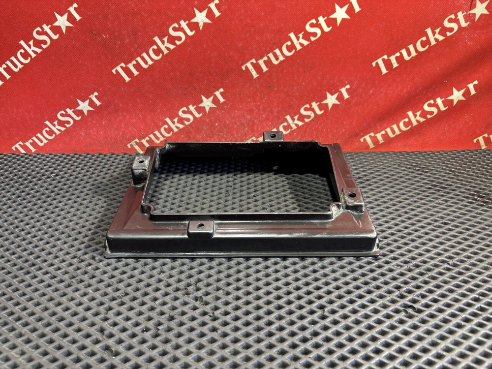 Корпус (дефект) салонного фильтра 2018г