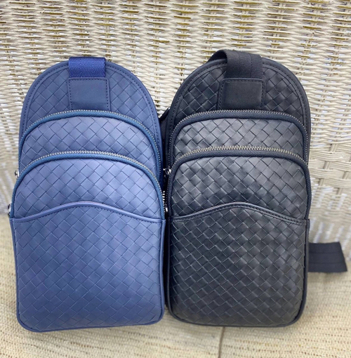 Нагрудная сумка-слинг Bottega Veneta