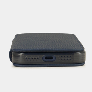 Чехол-книжка кожаная для iPhone 17 Pro, теленок синего цвета