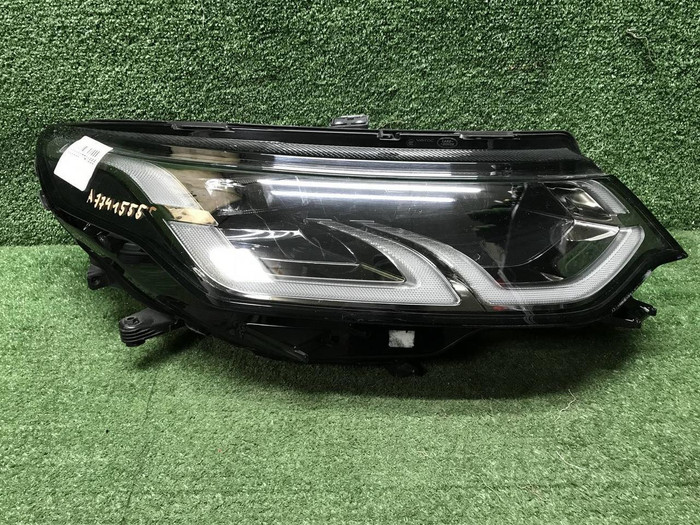 Фара правая LR Discovery Sport (2019-н.в.) LED