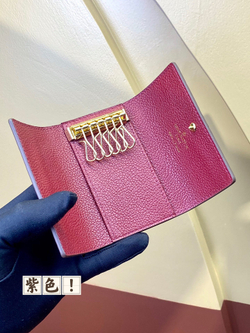 Louis Vuitton 6 Key Holder