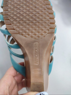 Босоножки Aerosoles кожаные 40 размер