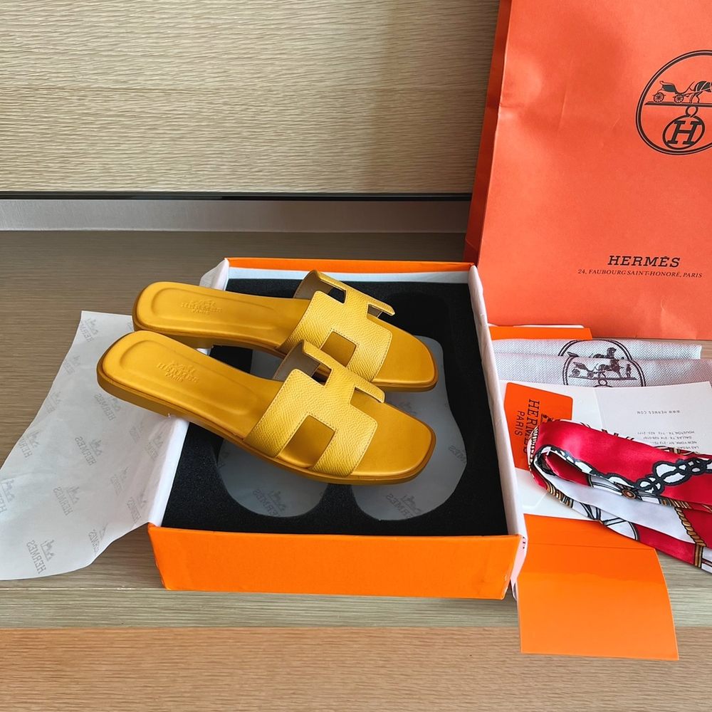 Hermes Oran Sandal