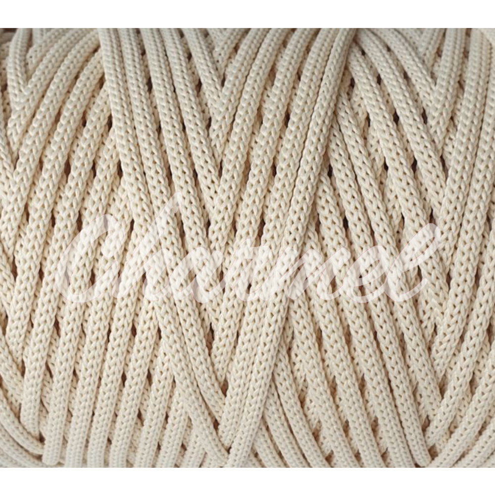 Ivory polyester cord 4 mm