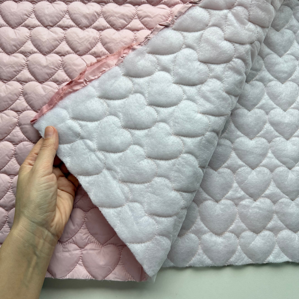 Курточная стеганая ткань розовые Сердечки