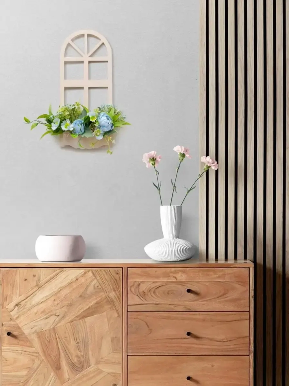 Панно на стену для интерьера "Окно с цветами"