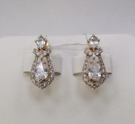 Серьги из золота с фианитами