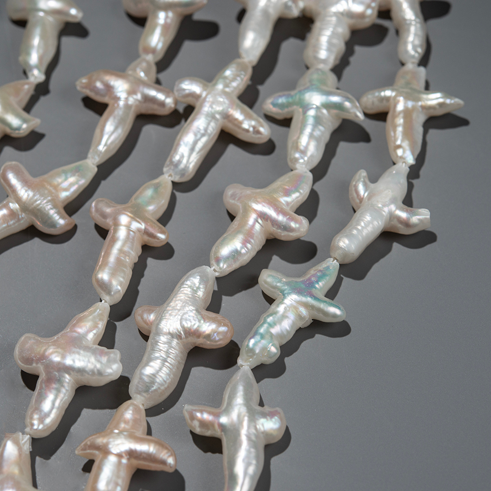 Жемчуг культивированный барочный "Крест", белый, 25-32*20-25мм