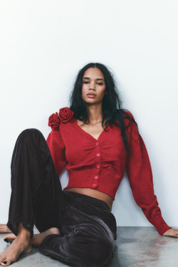 ZARA КАРДИГАН С ЦВЕТОЧНЫМ УЗОРОМ, КРАСНЫЙ