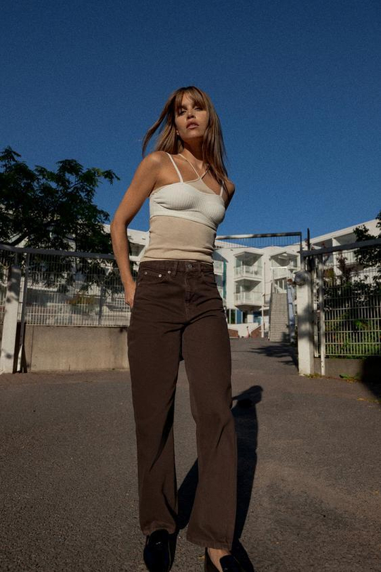 ZARA ДЖИНСЫ TRF MOM FIT С ВЫСОКОЙ ПОСАДКОЙ, КОРИЧНЕВЫЙ