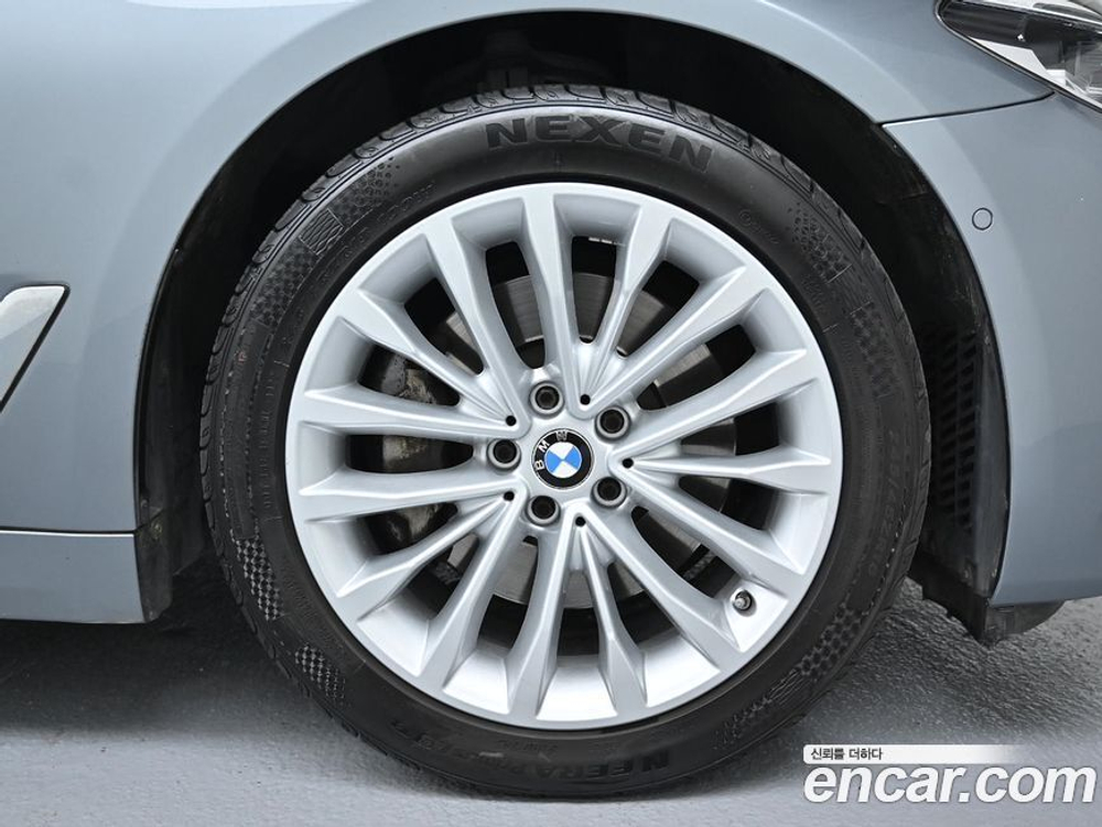 BMW 5 Series (G30) 530i Luxury Plus (08.2019)