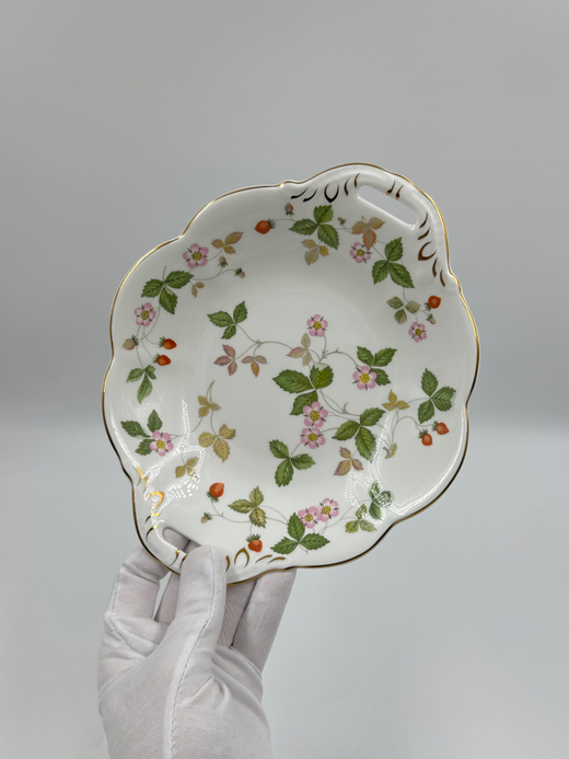 Блюдо с ручками Wedgwood, Wild Strawberry