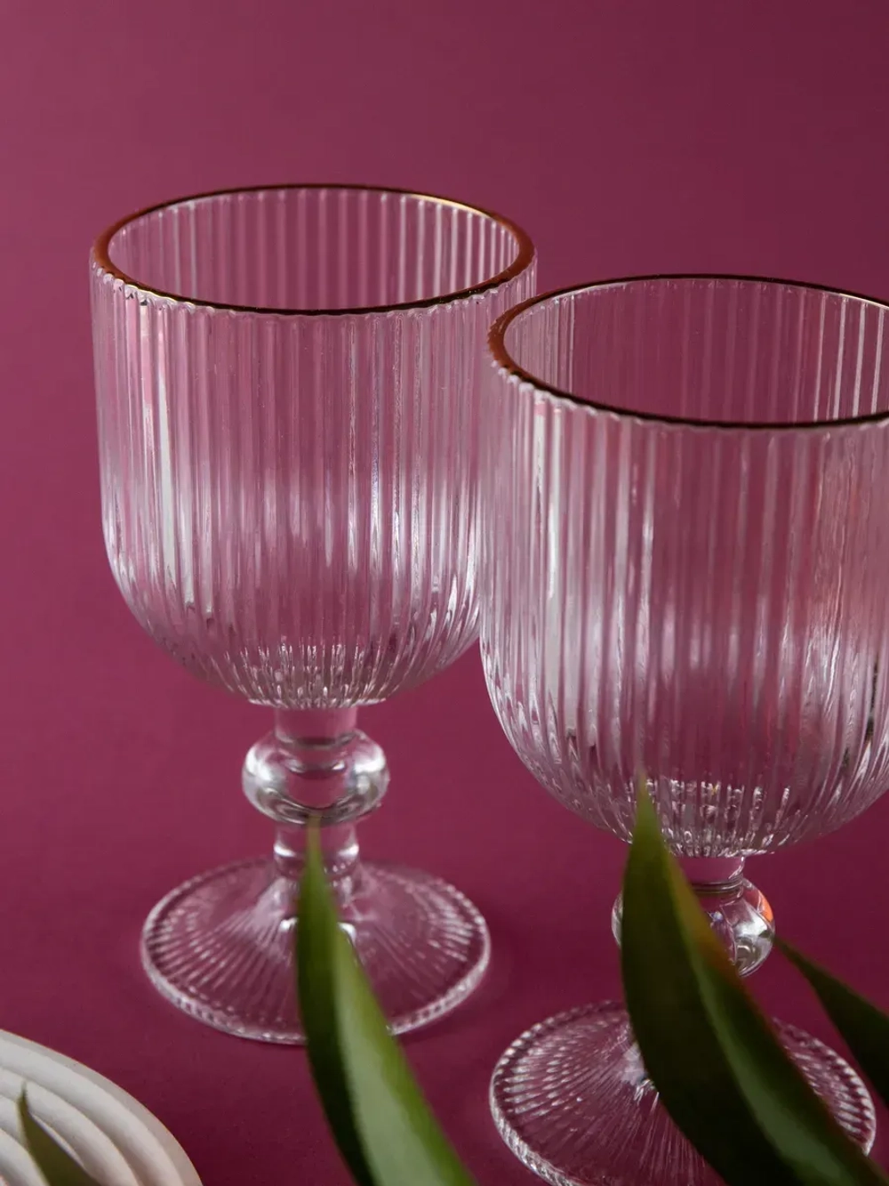 Набор бокалов вина 6 шт., ребристые с золотой каймой